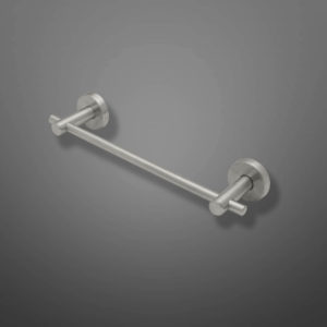 10349 Toallero Sencillo 1/2" x 30cm con Soporte Dilatador Base 3/4"