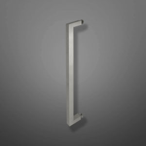 10660 Manija Sencilla de Tubo Cuadrado 1" x 42,5cm Centros 40cm